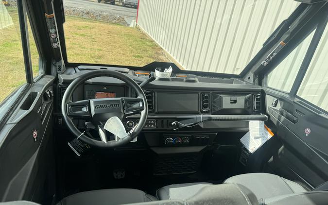 2026 Can-Am Defender MAX XT CAB HD11