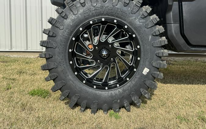 2026 Can-Am Defender MAX XT CAB HD11