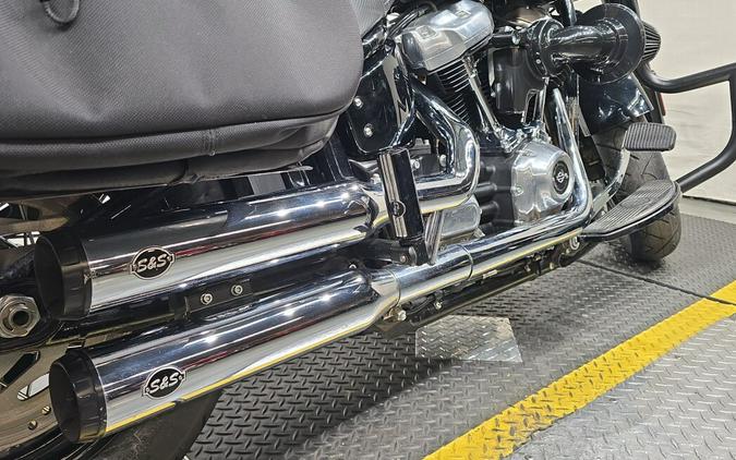 FLSL 2019 Softail Slim®