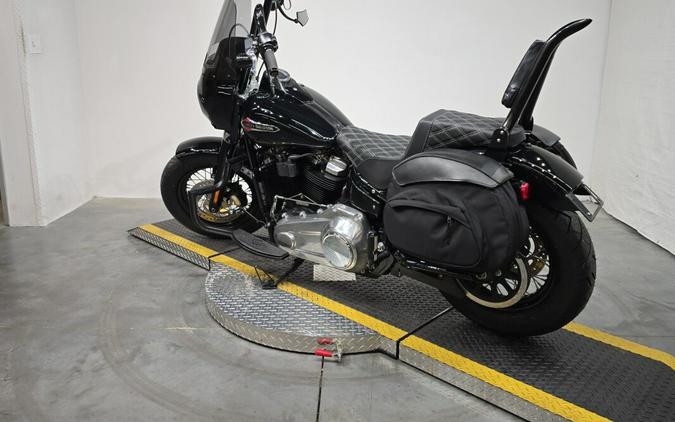 FLSL 2019 Softail Slim®