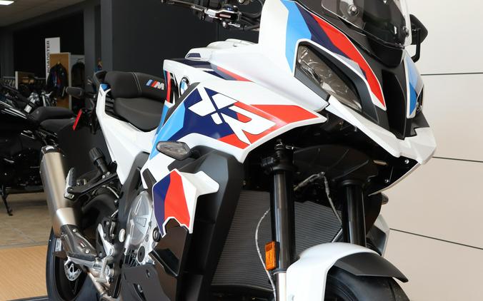 2026 BMW M 1000 XR