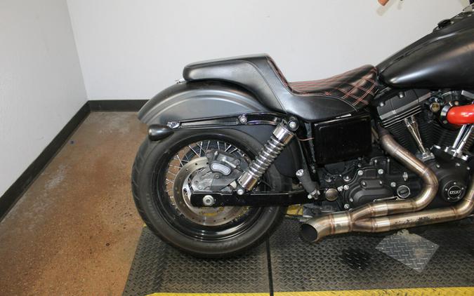 Harley-Davidson® Street Bob® 2017 FXDBP 322463T1 BLACK DENIM