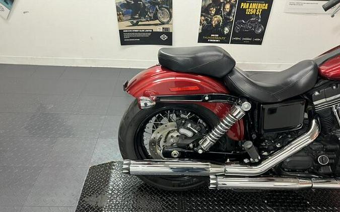 2016 Harley-Davidson Street Bob Velocity Red Sunglo