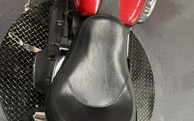 2016 Harley-Davidson Street Bob Velocity Red Sunglo