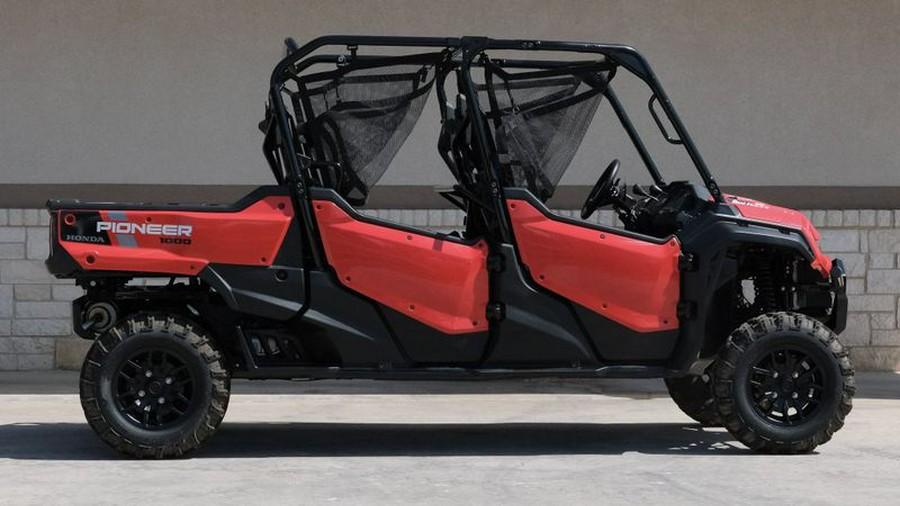 New 2023 HONDA PIONEER 10006 DELUXE CREW