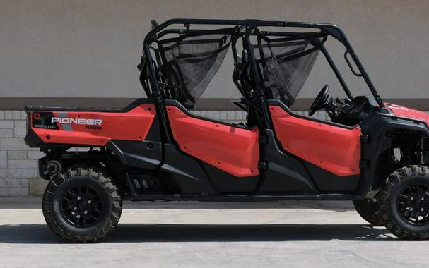 New 2023 HONDA PIONEER 10006 DELUXE CREW