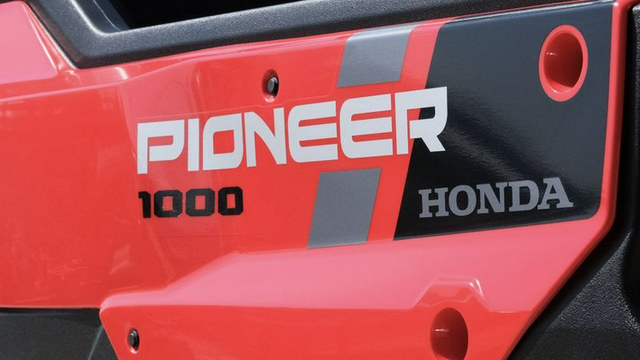 New 2023 HONDA PIONEER 10006 DELUXE CREW