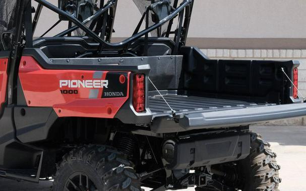 New 2023 HONDA PIONEER 10006 DELUXE CREW