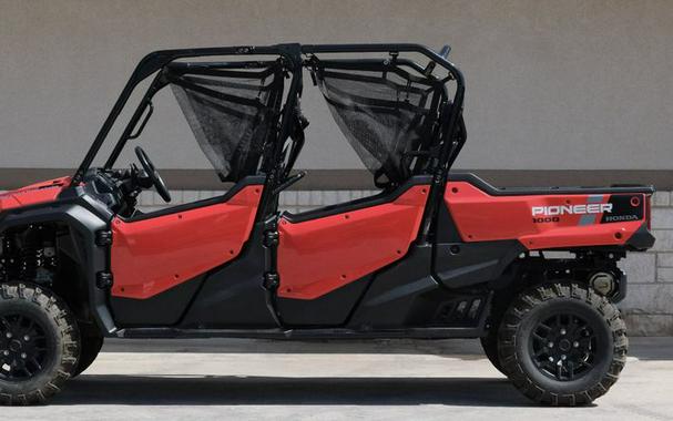 New 2023 HONDA PIONEER 10006 DELUXE CREW