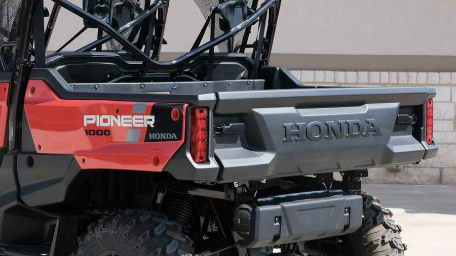 New 2023 HONDA PIONEER 10006 DELUXE CREW