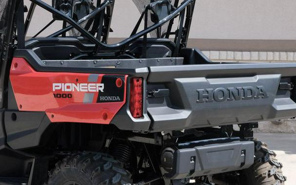 New 2023 HONDA PIONEER 10006 DELUXE CREW