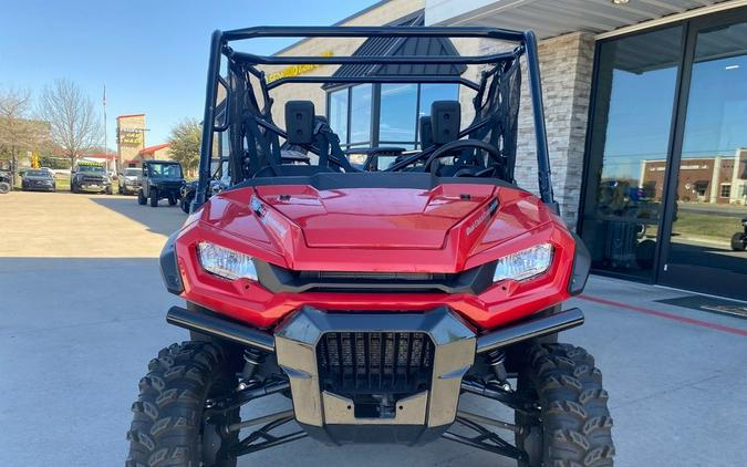 2025 Honda® PIONEER 1000-6 DLX CREW DELUXE