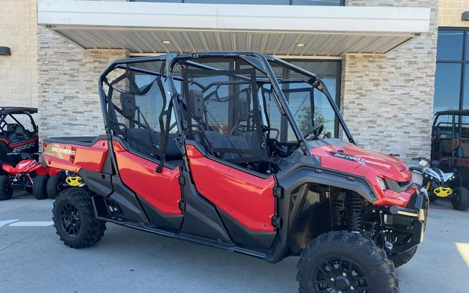 2025 Honda® PIONEER 1000-6 DLX CREW DELUXE
