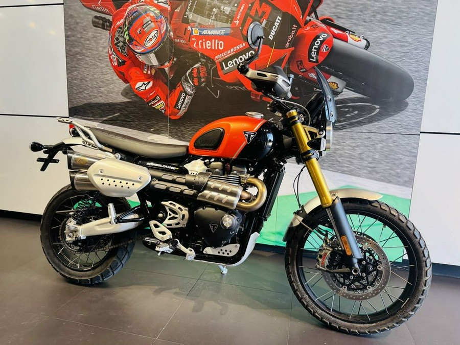 2024 Triumph Scrambler 1200 XE Baja Orange / Phantom Black
