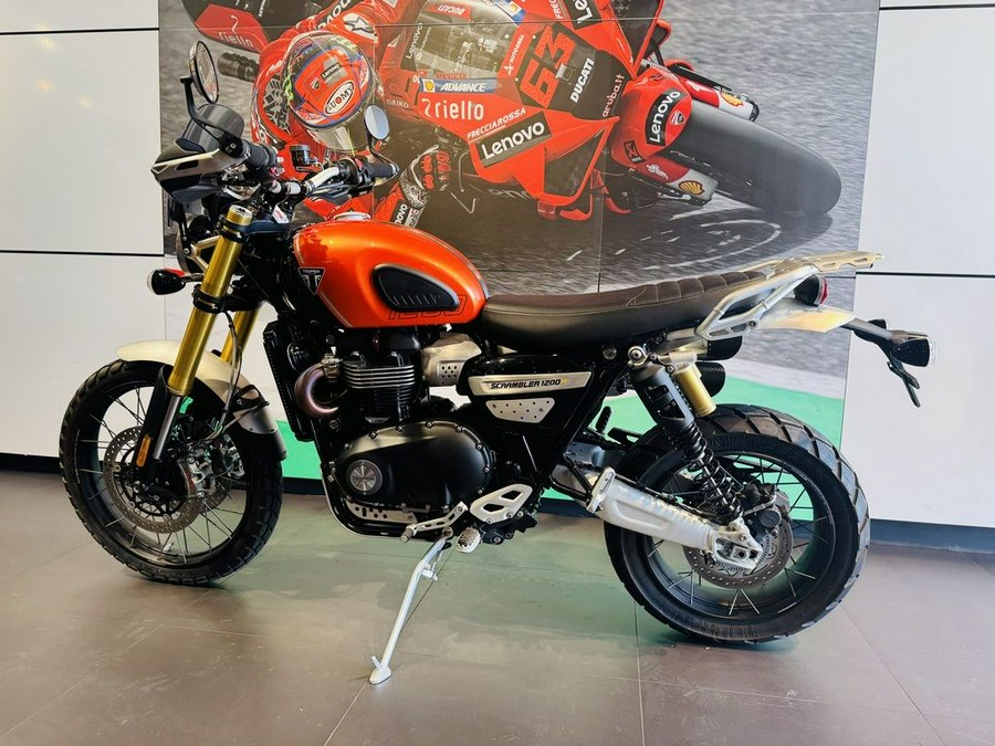 2024 Triumph Scrambler 1200 XE Baja Orange / Phantom Black