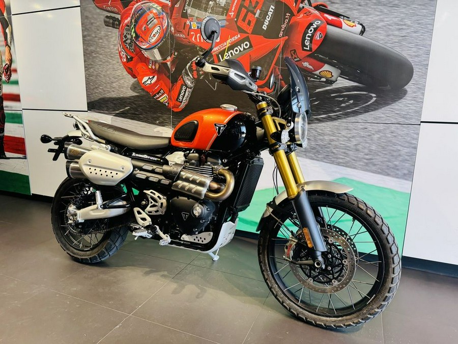 2024 Triumph Scrambler 1200 XE Baja Orange / Phantom Black