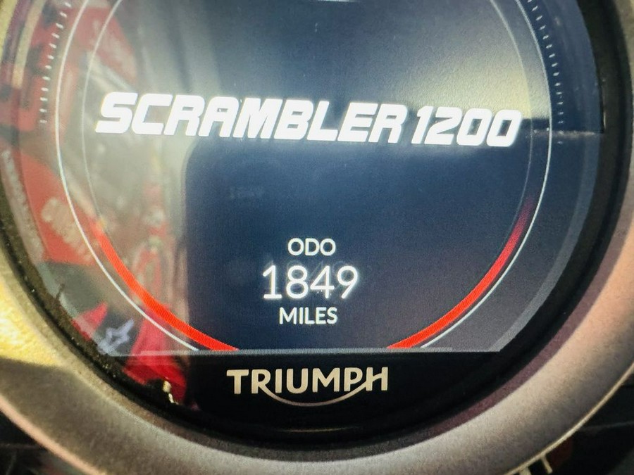 2024 Triumph Scrambler 1200 XE Baja Orange / Phantom Black