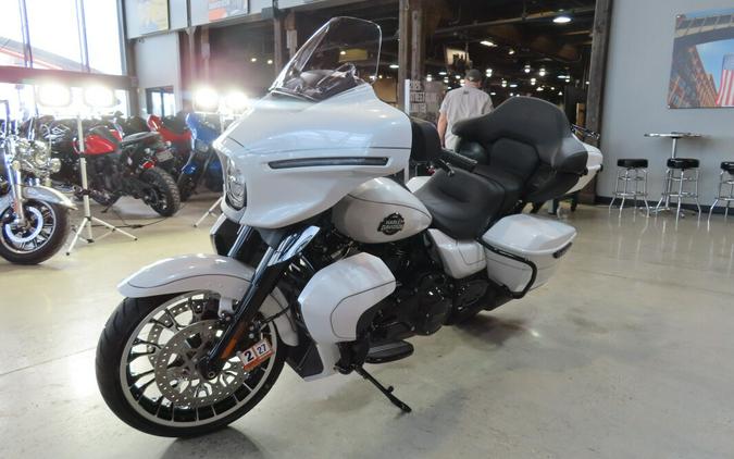 2026 Harley-Davidson® Street Glide Limited FLHXL