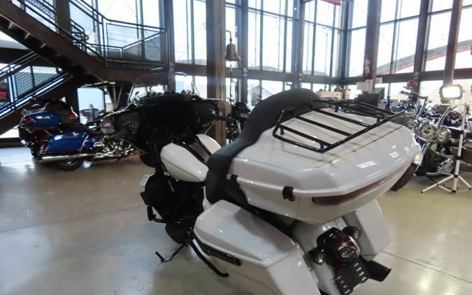 2026 Harley-Davidson® Street Glide Limited FLHXL