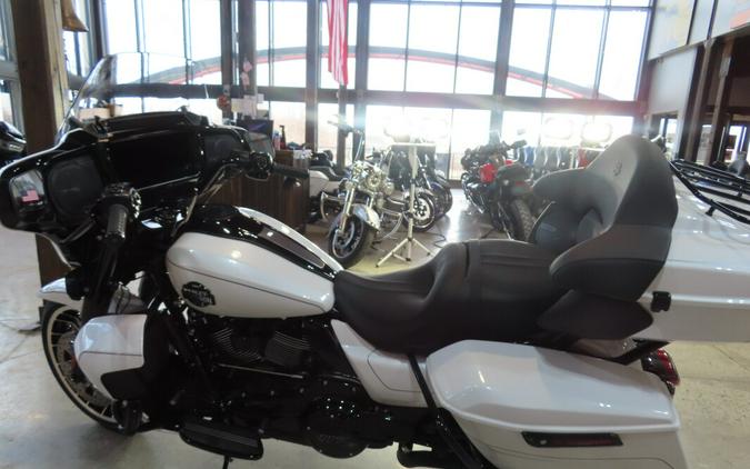 2026 Harley-Davidson® Street Glide Limited FLHXL