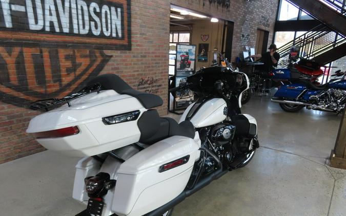 2026 Harley-Davidson® Street Glide Limited FLHXL