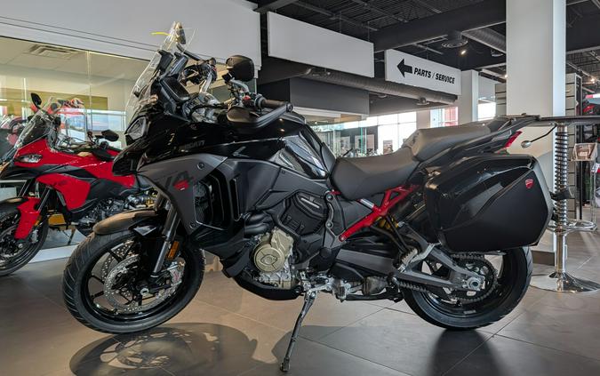 2026 Ducati Multistrada V4 S Thrilling Black