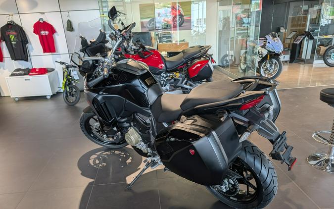 2026 Ducati Multistrada V4 S Thrilling Black