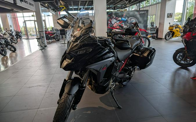 2026 Ducati Multistrada V4 S Thrilling Black
