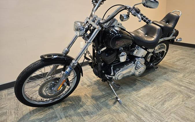 2007 Harley-Davidson® Softail® Custom Vivid Black FXSTC