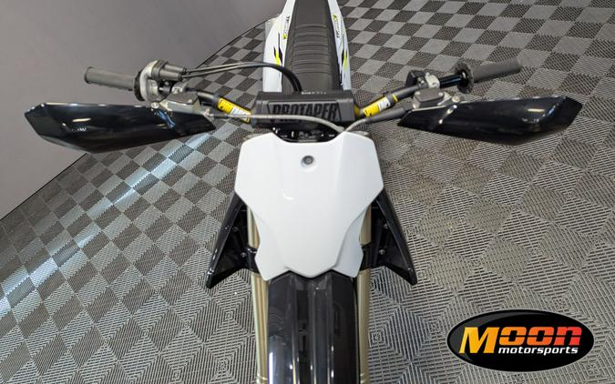 2026 TRIUMPH TF 250-C