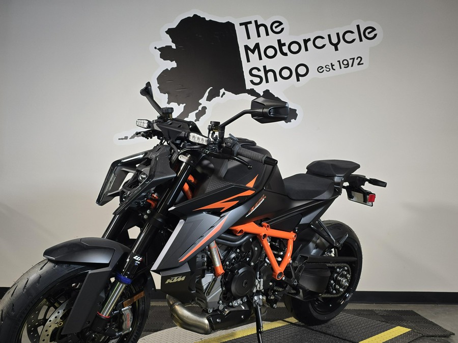 2026 KTM 1390 SUPER DUKE R EVO