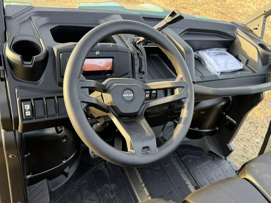2026 Can-Am Defender HD9