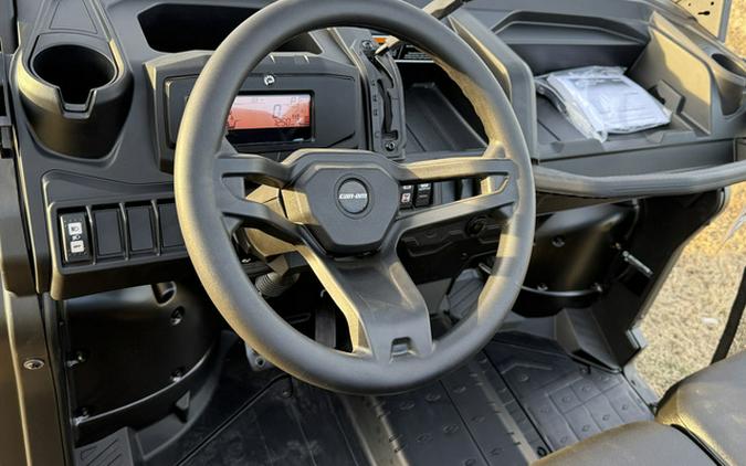2026 Can-Am Defender HD9