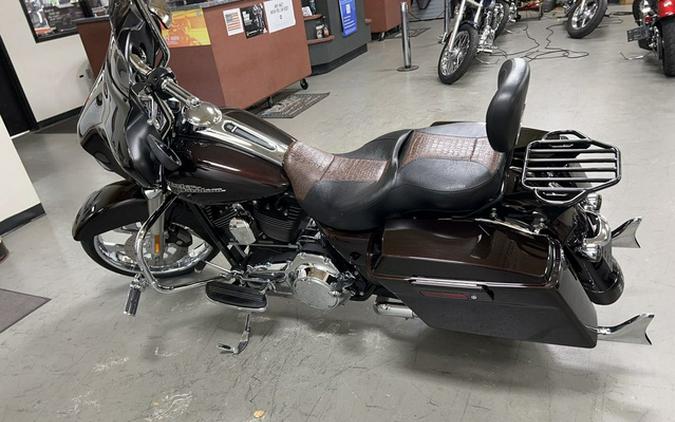 2011 Harley-Davidson FLHX - Street Glide