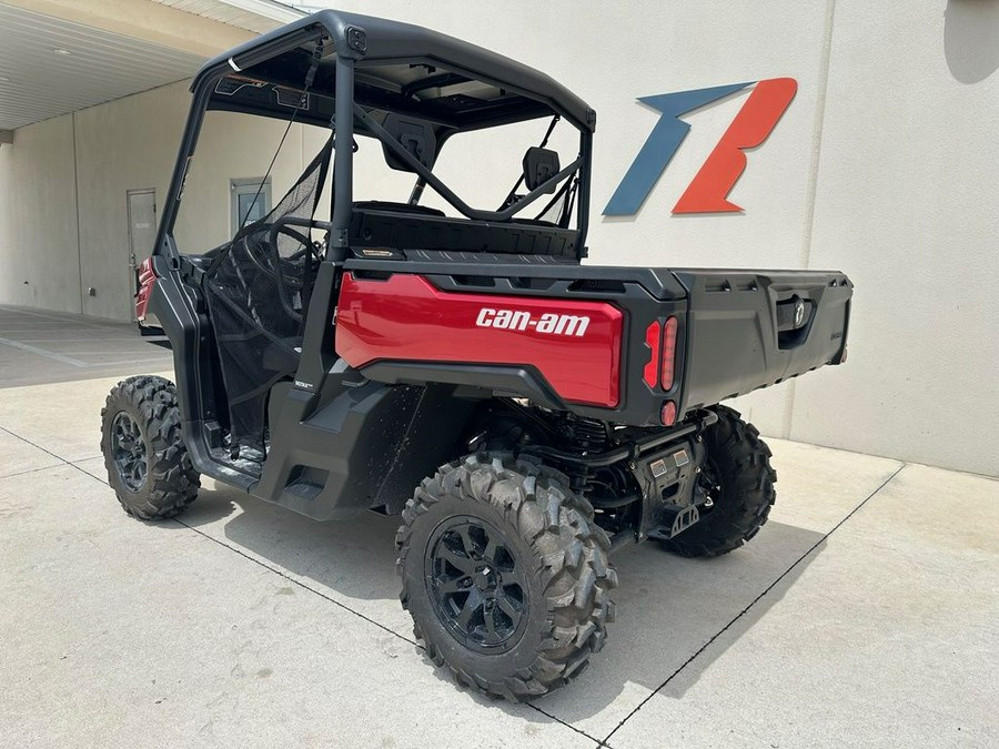 2024 Can-Am™ Defender XT HD10