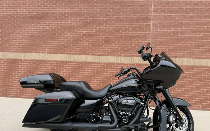 2019 Harley-Davidson® Road Glide® Special Vivid Black