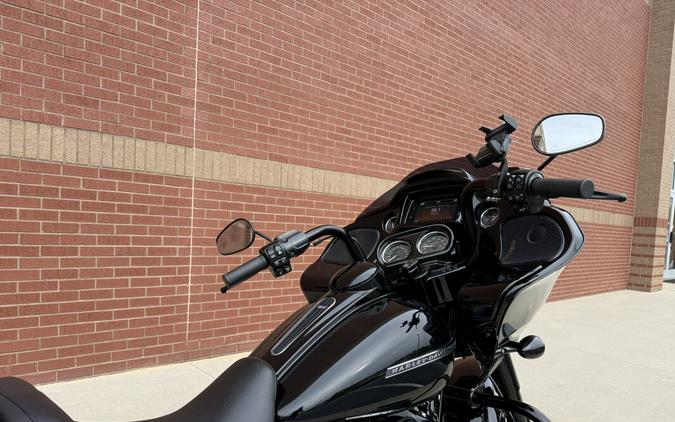 2019 Harley-Davidson® Road Glide® Special Vivid Black