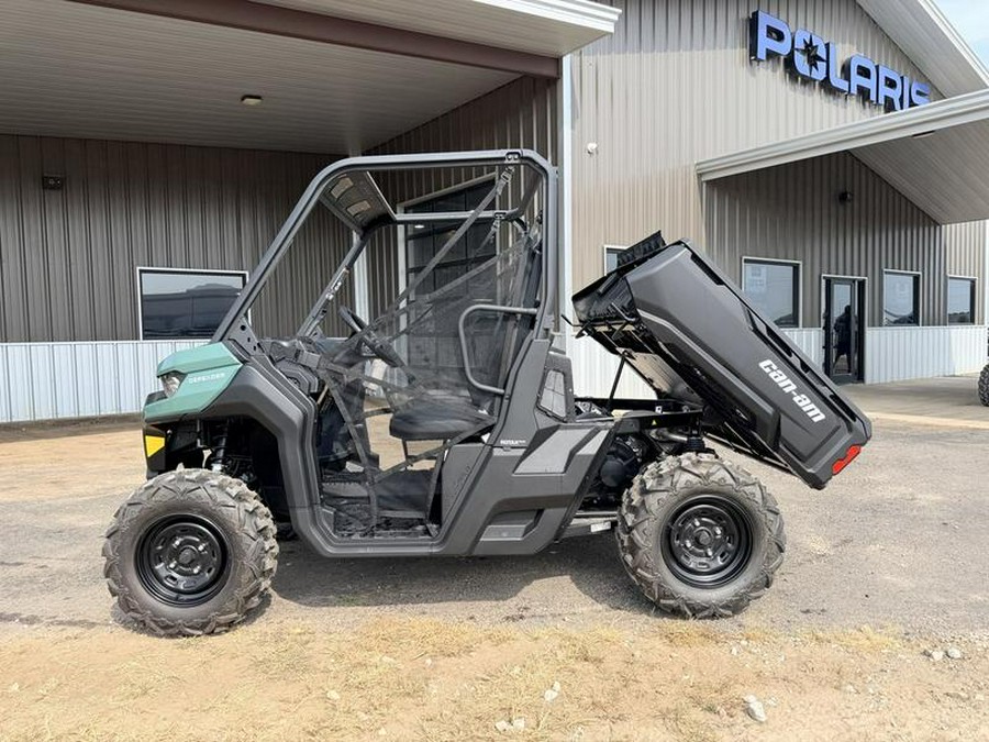 2026 Can-Am® Defender HD7
