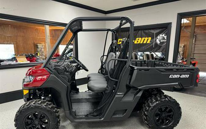 2024 Can-Am Defender DPS HD9