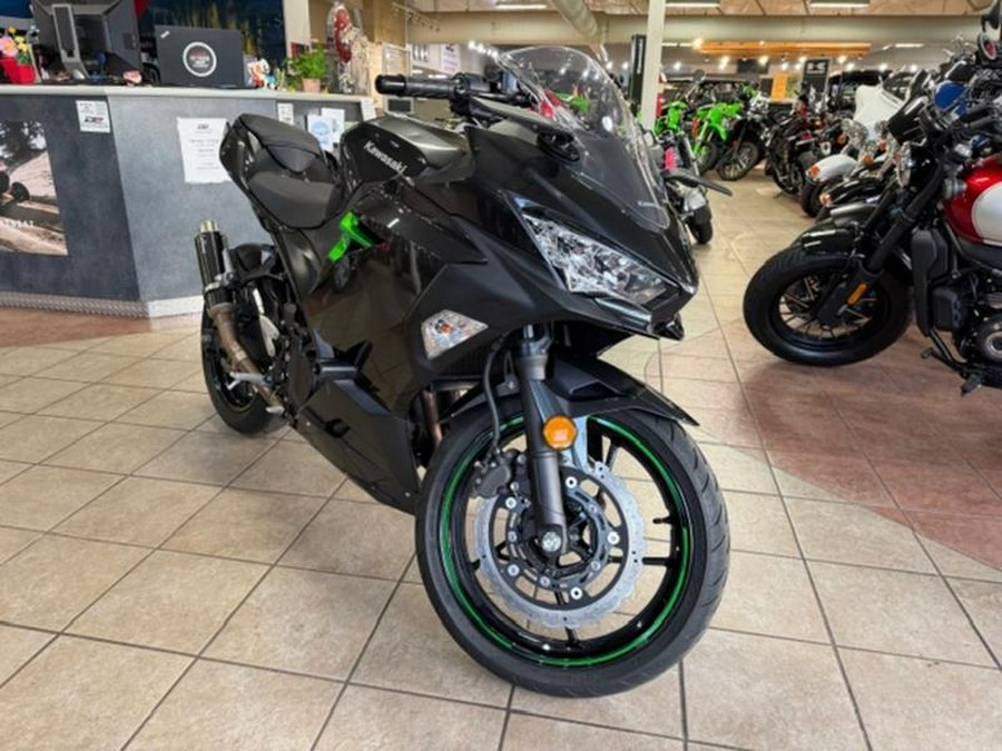 2023 Kawasaki Ninja® 400 KRT Edition