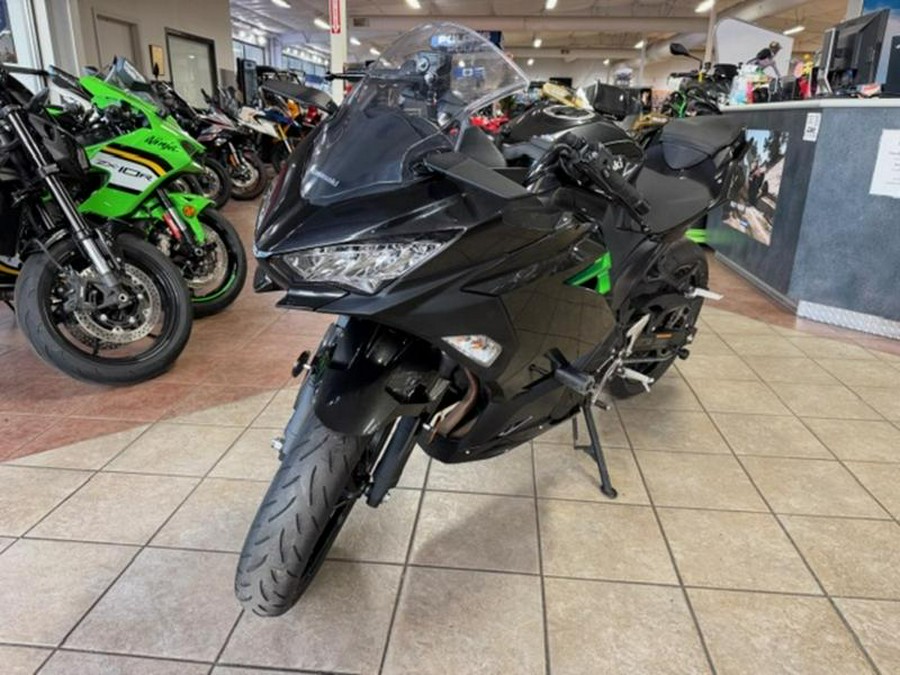 2023 Kawasaki Ninja® 400 KRT Edition