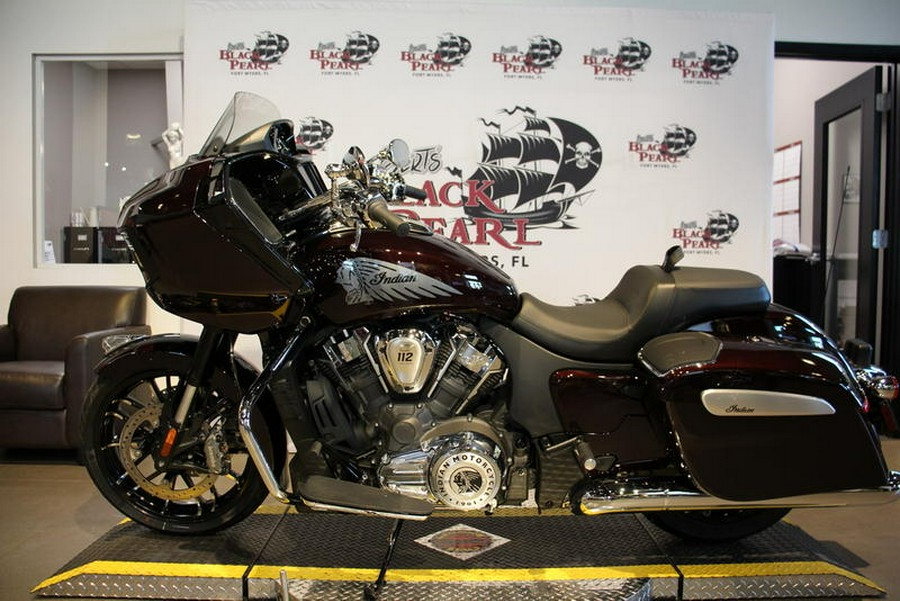 2026 Indian Motorcycle® CHALLENGER LTD CRIMSON