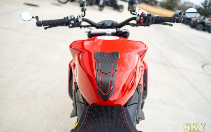 2022 Ducati Streetfighter V2