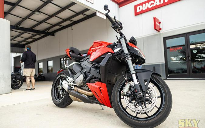 2022 Ducati Streetfighter V2