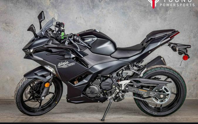 2026 Kawasaki Ninja 500 ABS Metallic Flat Spark Black