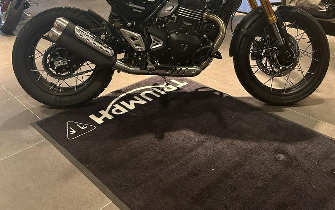 2026 Triumph Scrambler 400 XC