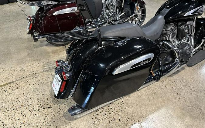 2022 Indian Motorcycle® Chieftain® Black Metallic