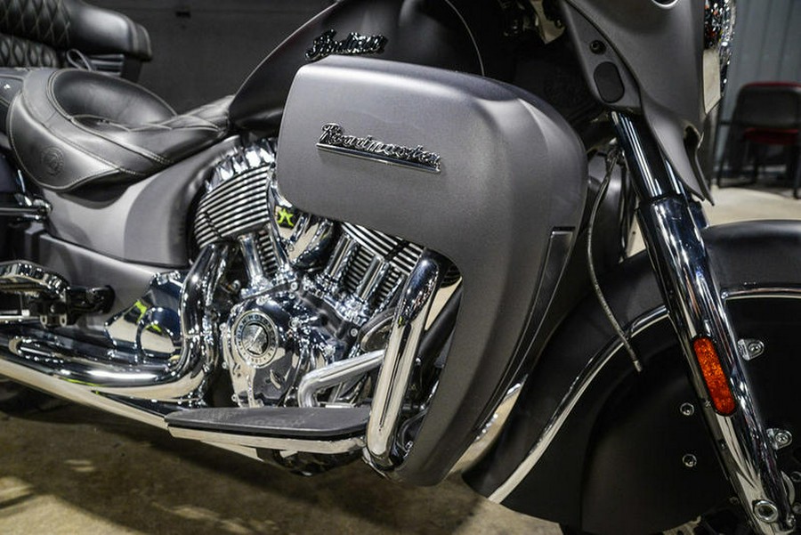 2019 Indian Motorcycle® Roadmaster® Steel Gray Smoke / Thunder Black Smoke