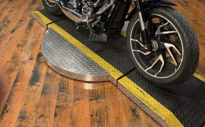 2020 Harley-Davidson® Sport Glide® MIDNIGHT BLUE