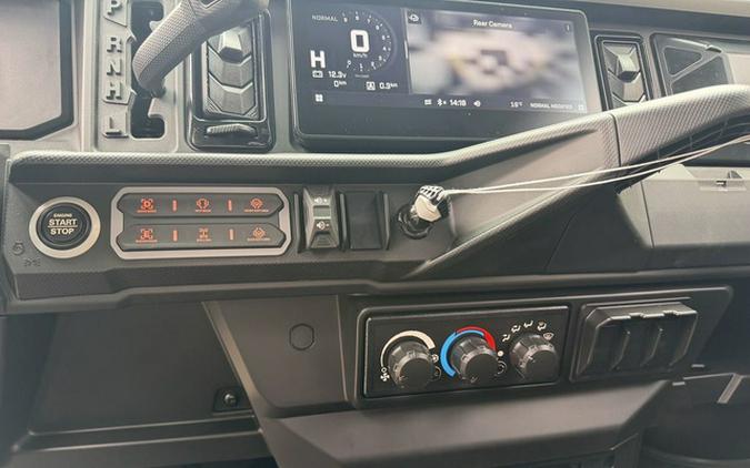 2026 Can-Am Defender MAX LONE STAR CAB HD11